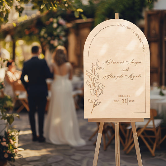 Personalisierbares Holzschild – mit Namen & Datum, perfekt als Willkommensschild für Hochzeiten & Dekoration.