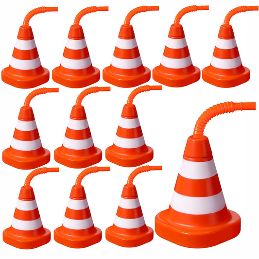 Bau-Becher in Kegelform mit Strohhalm