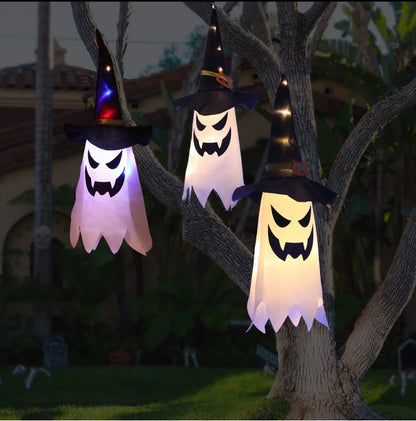 Bunte Halloween-Lichterkette mit Zaubererhüten & Geistern