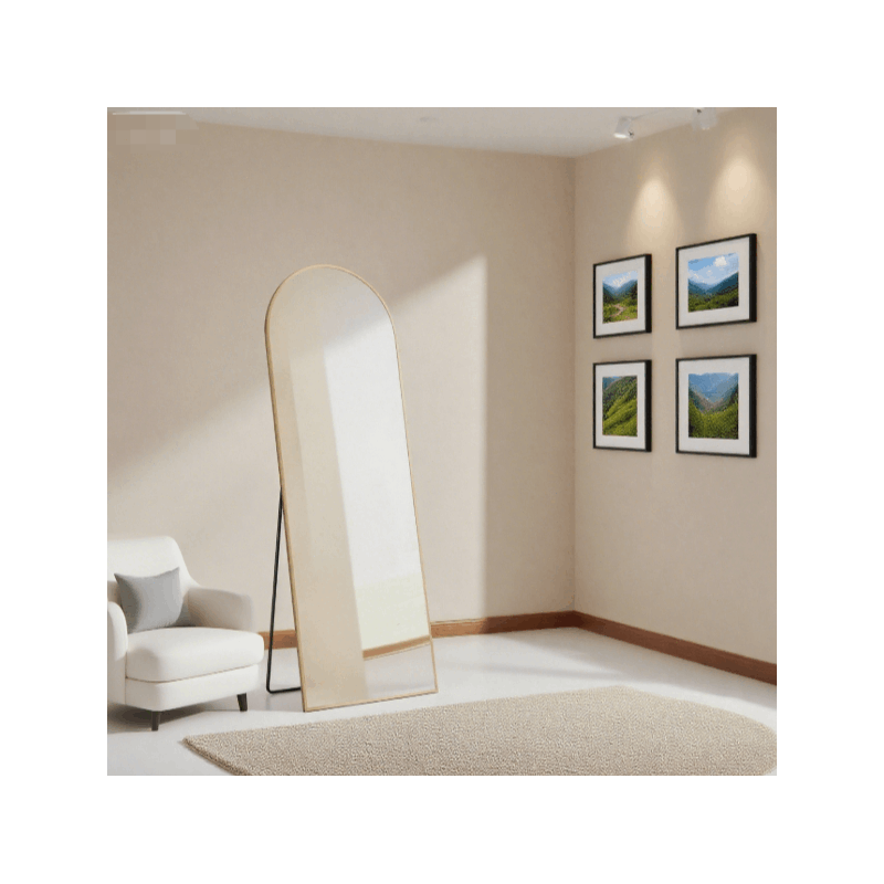Bogenförmiger Standspiegel in Gold – 160 × 50 cm, mit Aluminiumrahmen & gehärtetem Glas.